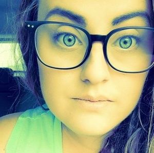 Meet your Posher, Jacquelyn